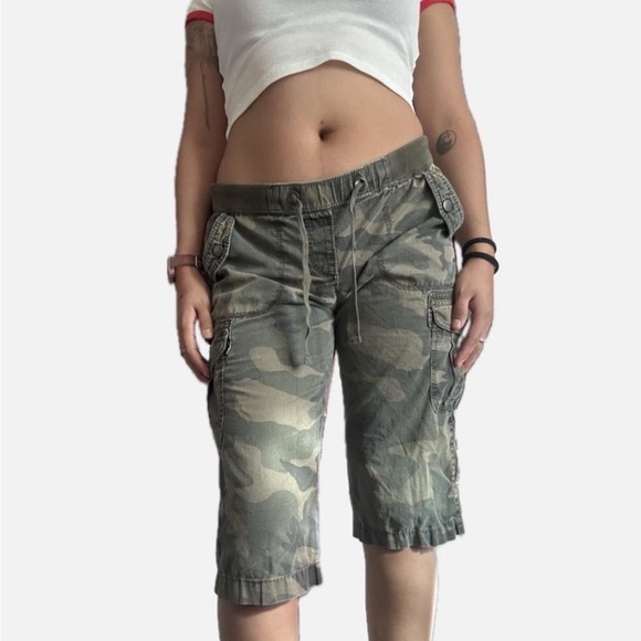 Camp capri pants - Picture 1 of 3